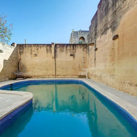 Premium 4br With Pool, Space & Style فيلة *