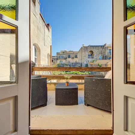Premium 4br With Pool, Space & Style * سانّات
