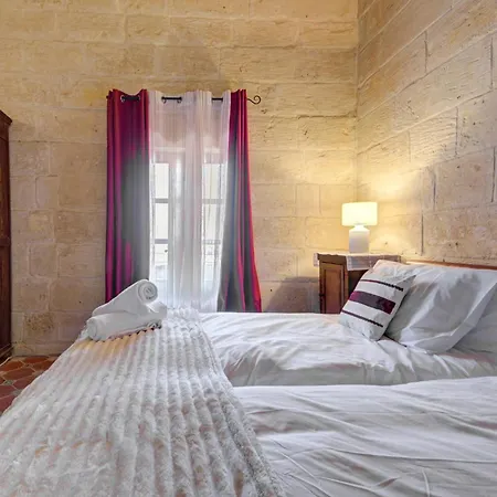Premium 4br With Pool, Space & Style فيلة سانّات
