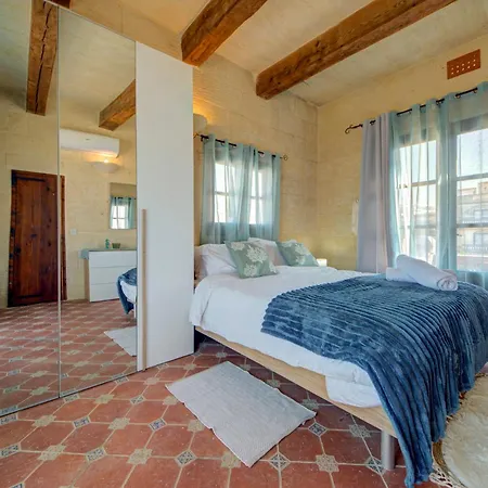 Premium 4br With Pool, Space & Style فيلة سانّات