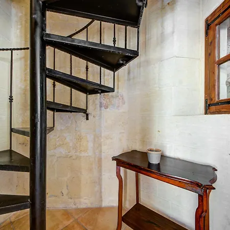 Premium 4br With Pool, Space & Style וילה Sannat