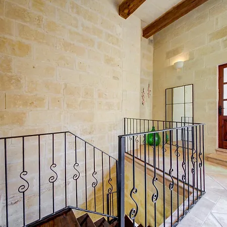 Premium 4br With Pool, Space & Style * سانّات