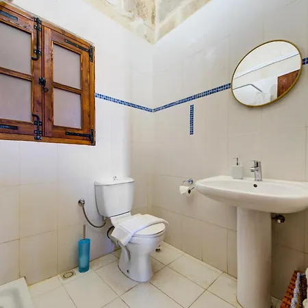 Premium 4br With Pool, Space & Style فيلة
